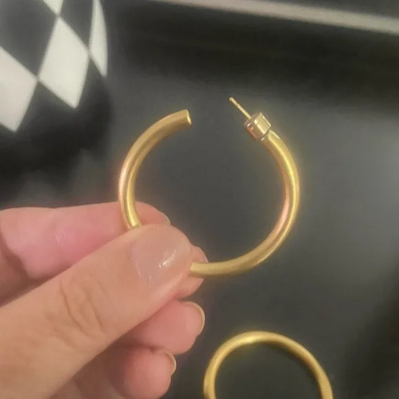 Dean Davidson midi hoop earrings! - Picture 4 of 6